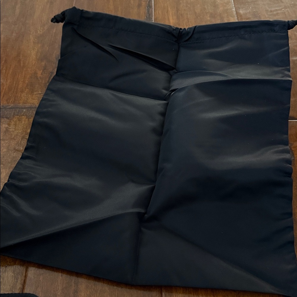 Lululemon Crossbody Bag - Picture 5 of 8